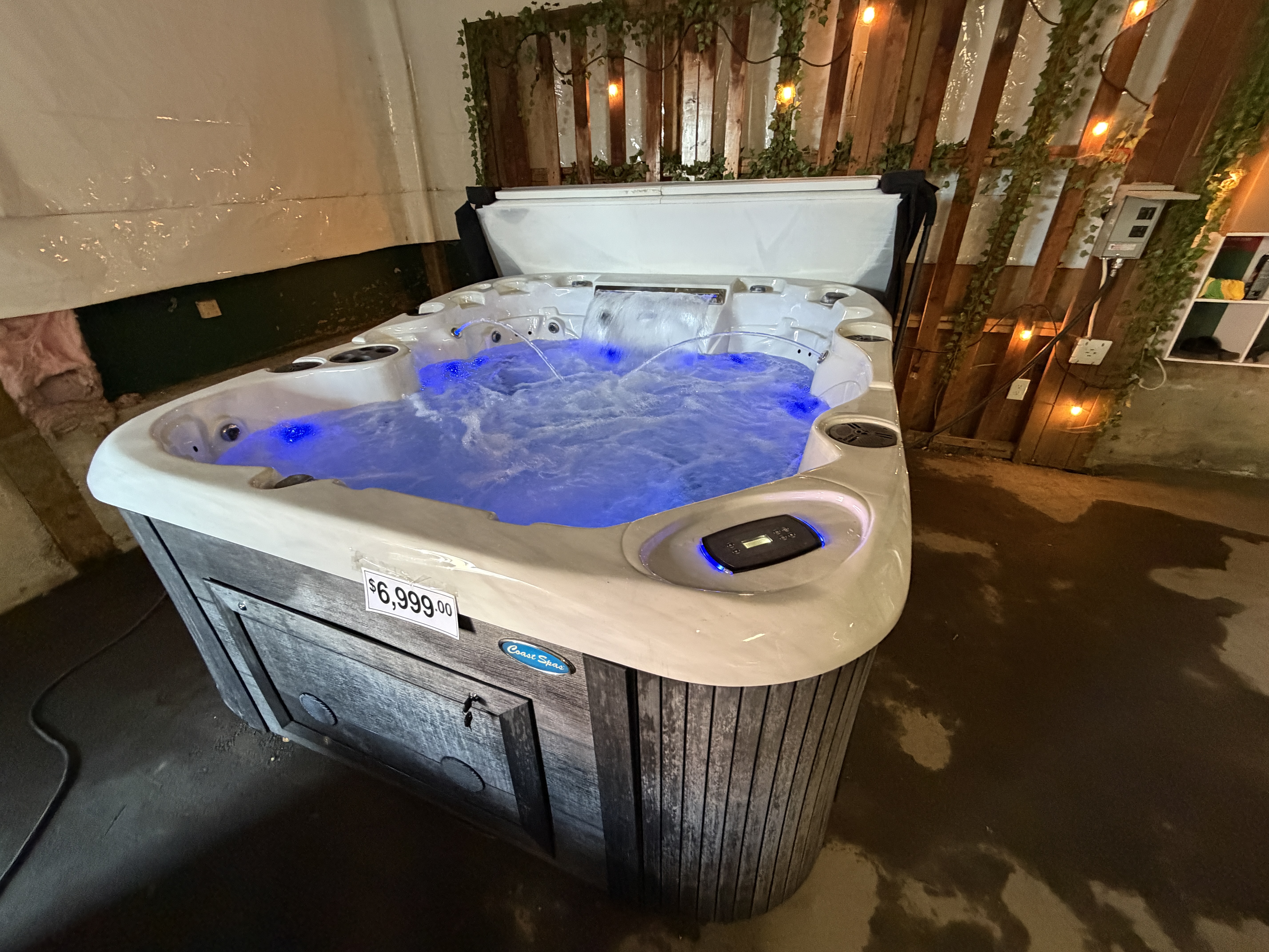 2022 Coast Spas Curve - 6 Person thumbnail 2